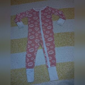 Little Sleepies brand Little girls size 6-12 months Bamboo pajama